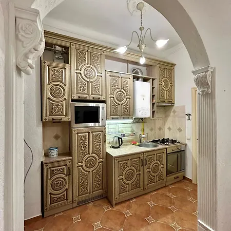 アパート Deep Bath リヴィウ